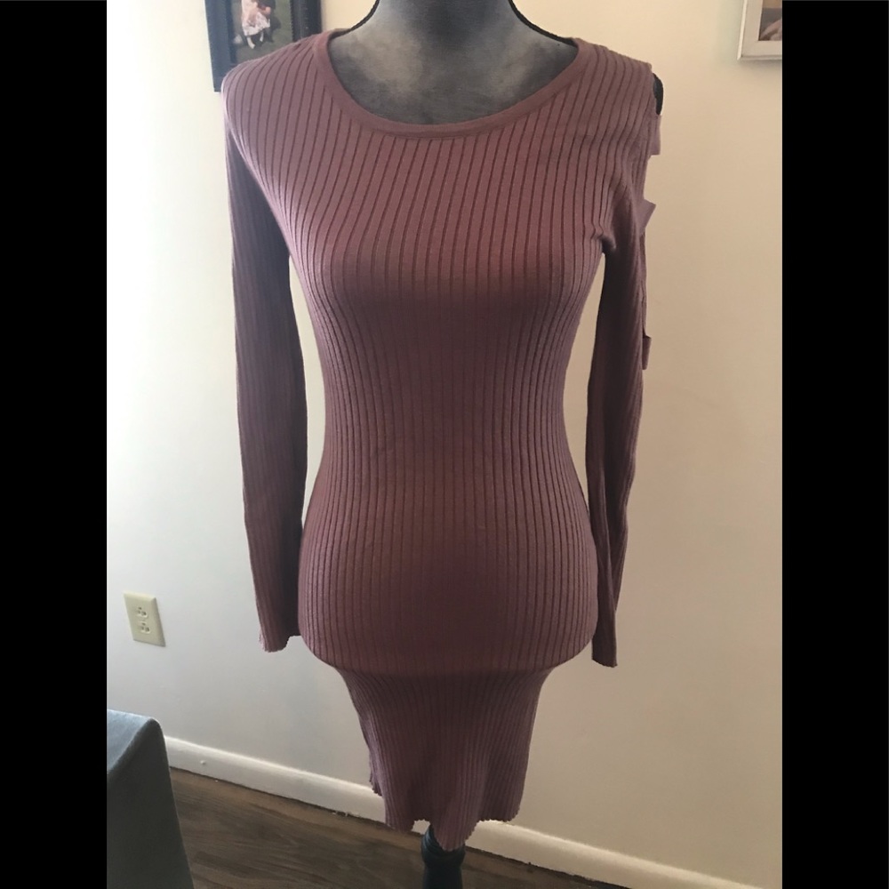 Long sleeved bodycon dress